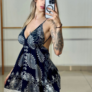 Vestido Curto Costa Nua - Detalhe na Barra