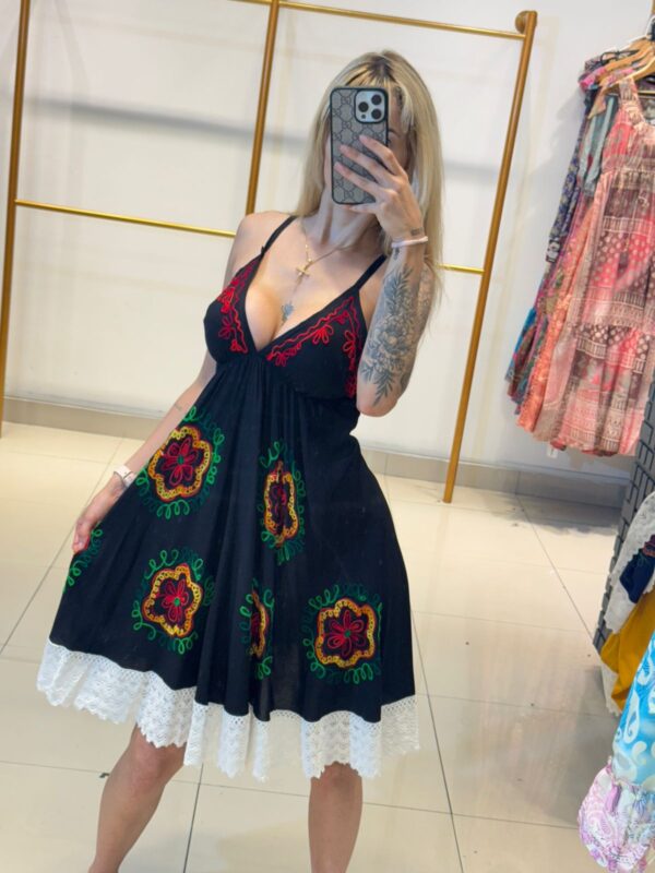 Vestido Curto Bordado - Image 3