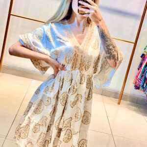 Vestido curto Luxo