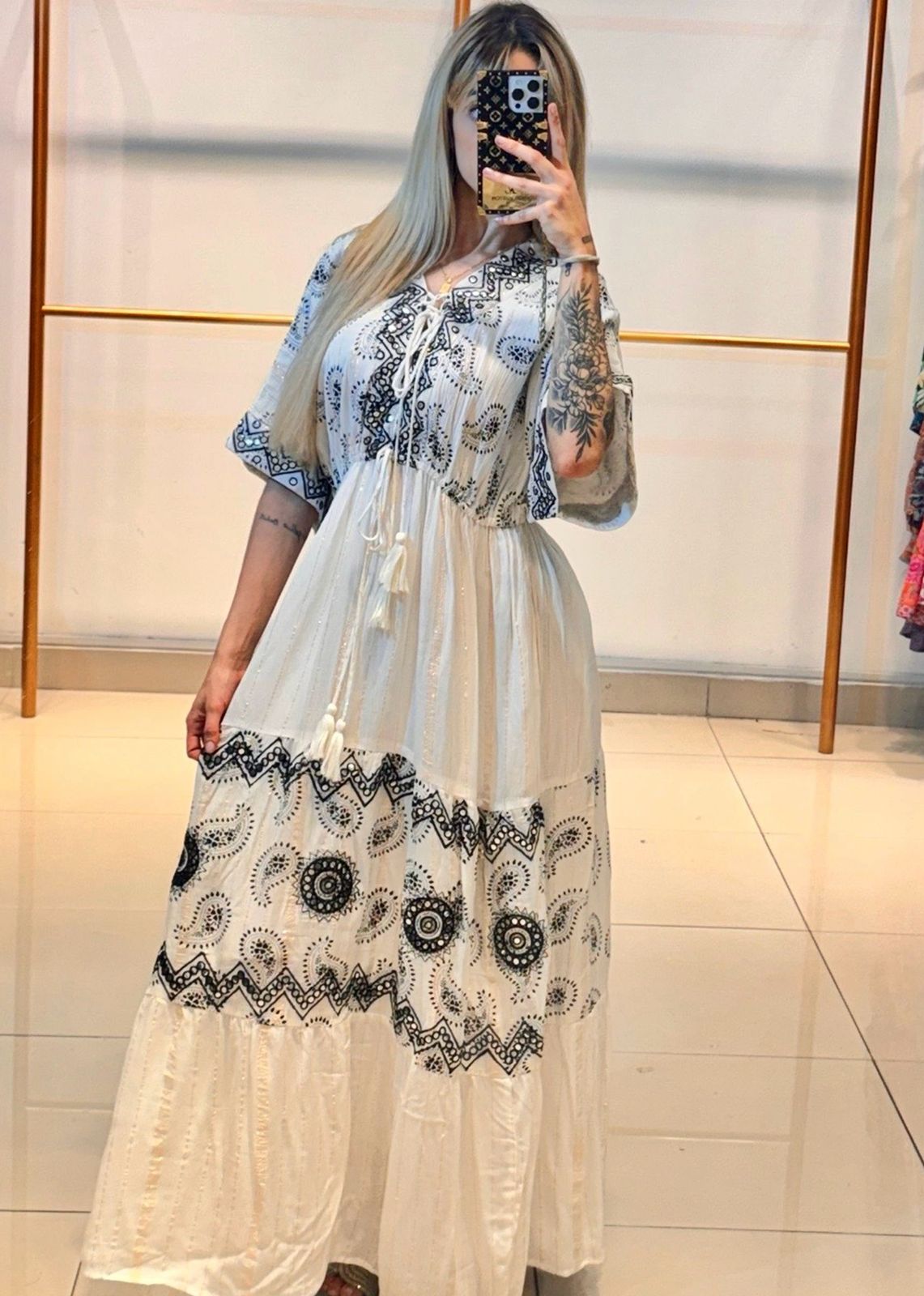 Vestido longo com Detalhes