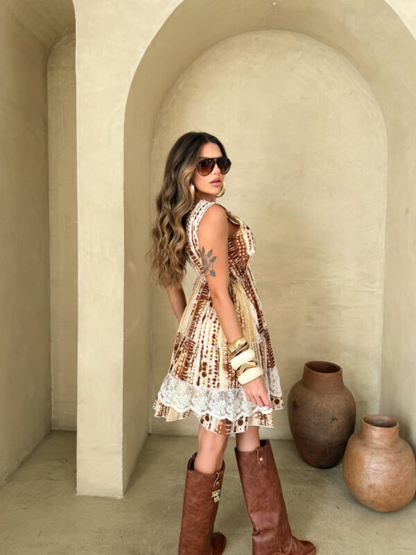 Vestido Curto - Renda Na Barra - Image 4